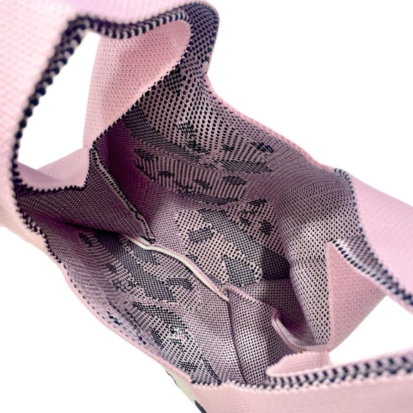 Cute Panda Pattern Crochet/Knitted Handbag Wrist Bag New in Original Packaging - Picture 5 of 12